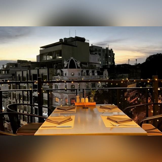 Review Chan Bistro Rooftop Quận 1 | ẩm thực Sài Gòn