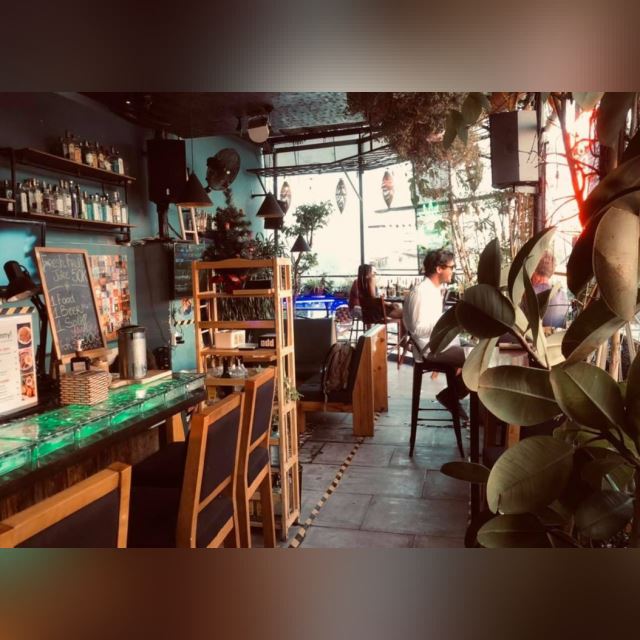 Review quán Le'Fê Rooftop Bar Quận 1 | ẩm thực Sài Gòn