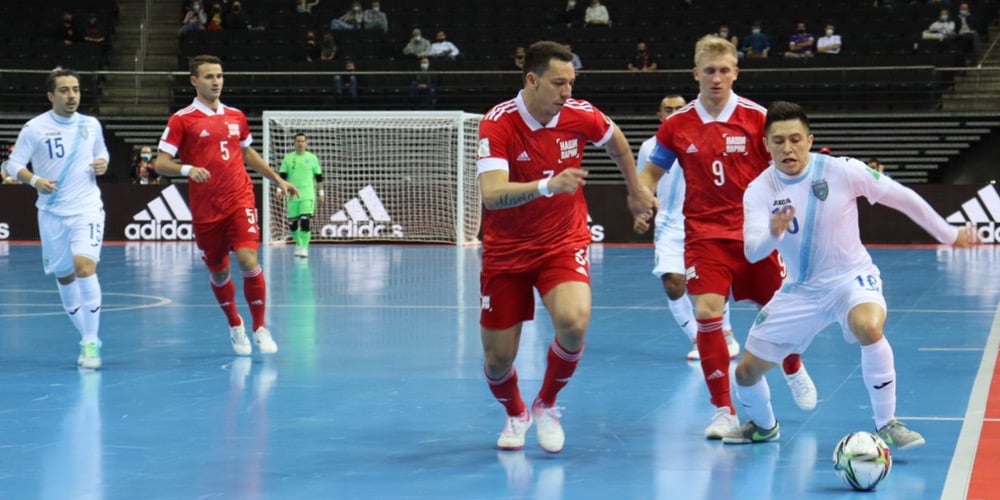 Những điều bạn cần biết về bộ môn bóng đá trong nhà Futsal - Giày đá banh  chính hãng