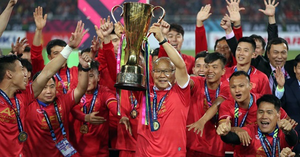 Việt Nam vô địch AFF Cup: 5 lợi ích lớn cho sức khỏe của bóng đá