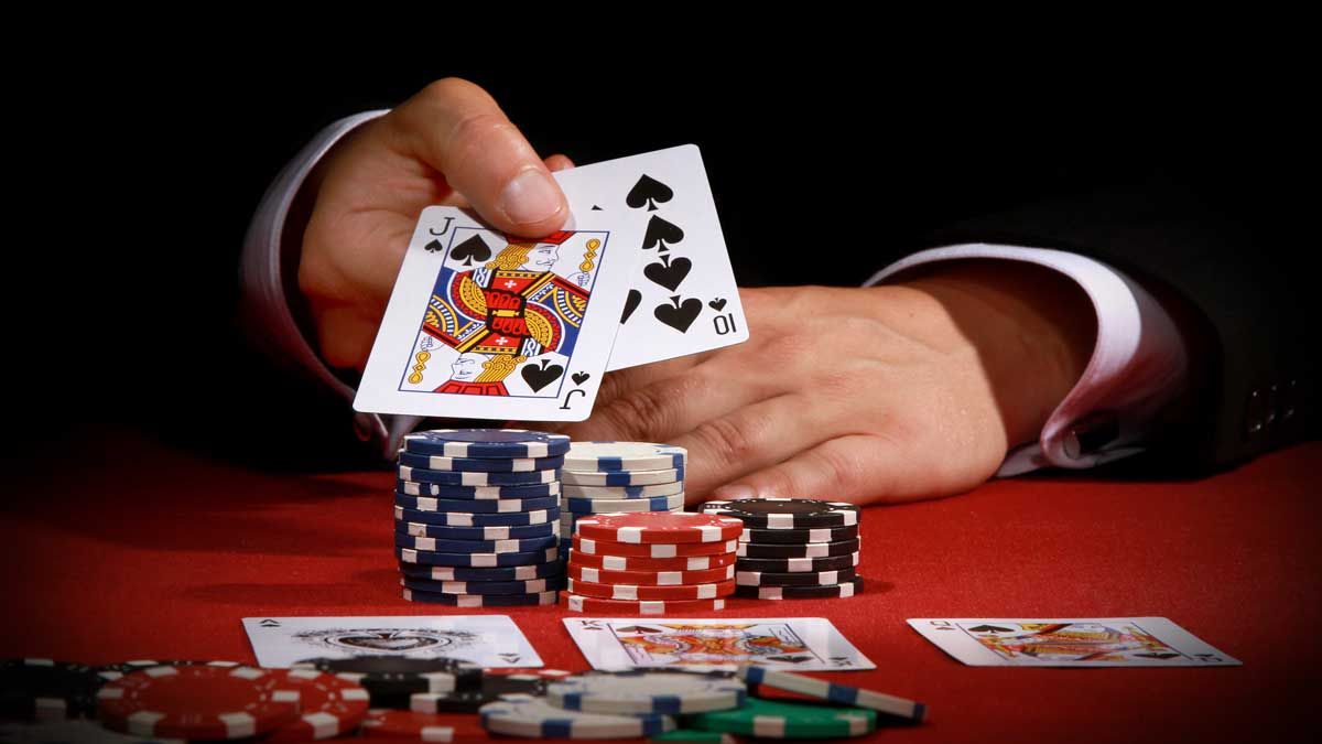 Cách chơi Poker Omaha: Hướng dẫn về Quy tắc và Chiến lược | Natural8