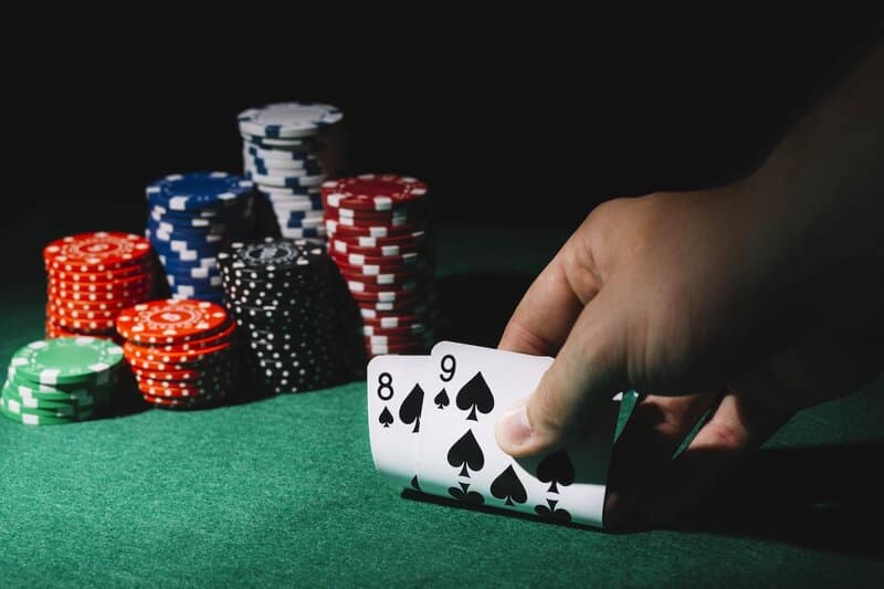 Fish Trong Poker Là Gì? Đặc Điểm Và Cách Nhận Biết Fish Khi Chơi